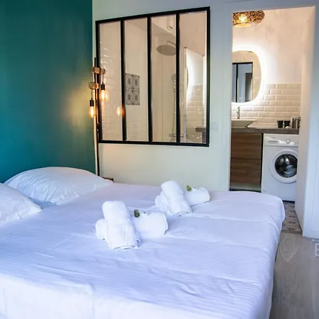 Superb Apartment With Pool Tennis & Parking