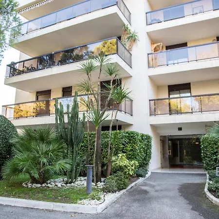 Apartment Superb With Pool Tennis & Parking *