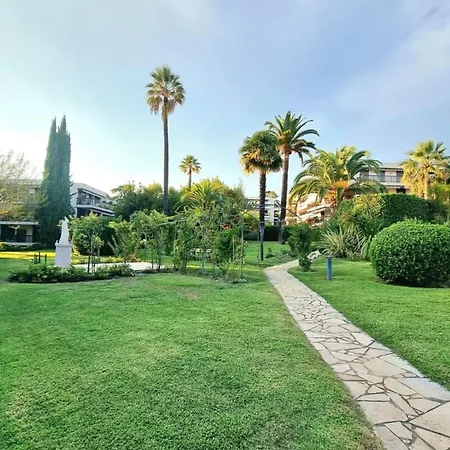 Superb Apartment With Pool Tennis & Parking Appartement Cannes